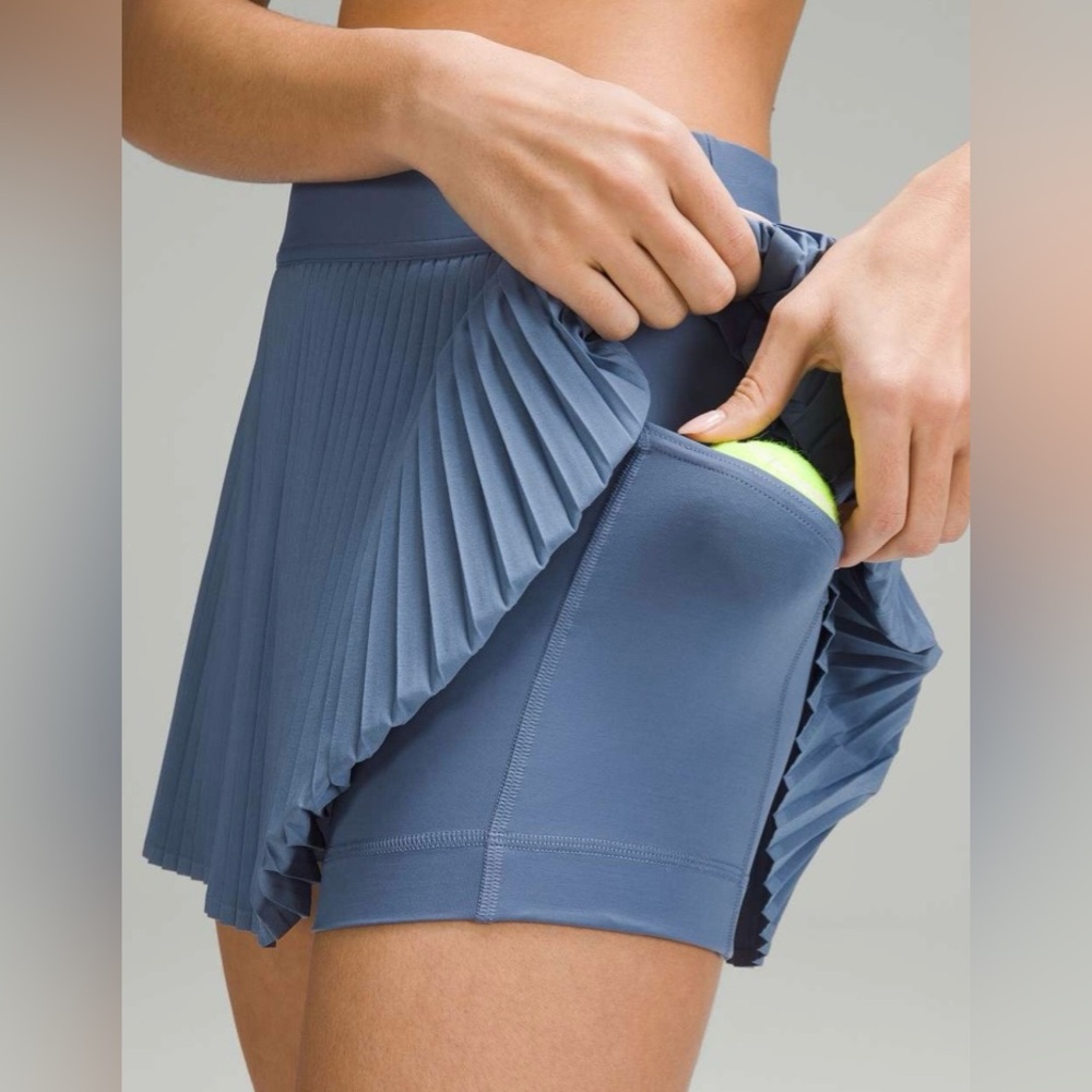 Lululemon Varsity High-Rise Pleated Tennis Skirt pickle ball
Oasis Blue size 0 - Picture 2 of 11